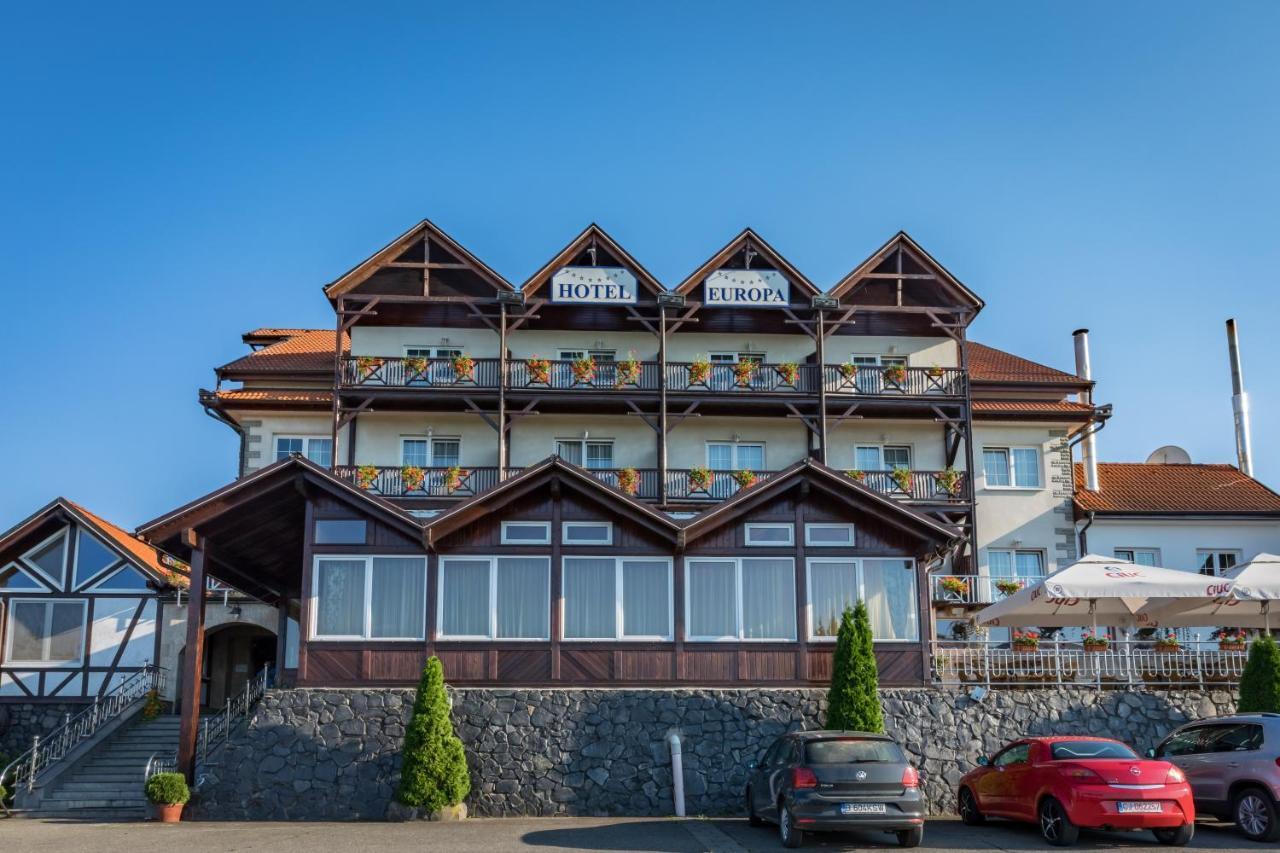 Hotel Europa Kokeltal Albesti  Bagian luar foto